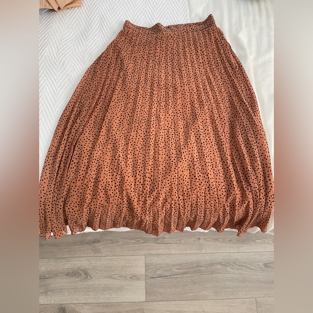 Polka Dot Pleated Skirt - Brown